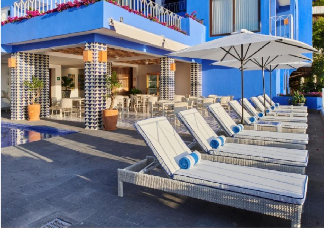 Hotel Luxury Patio Azul (Adults Only) Puerto Vallarta Exterior photo The pool at the Bel Air Hotel