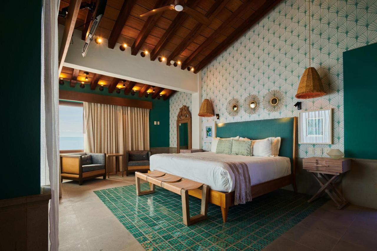 Hotel Luxury Patio Azul (Adults Only) Puerto Vallarta Exterior photo A bedroom at the hotel