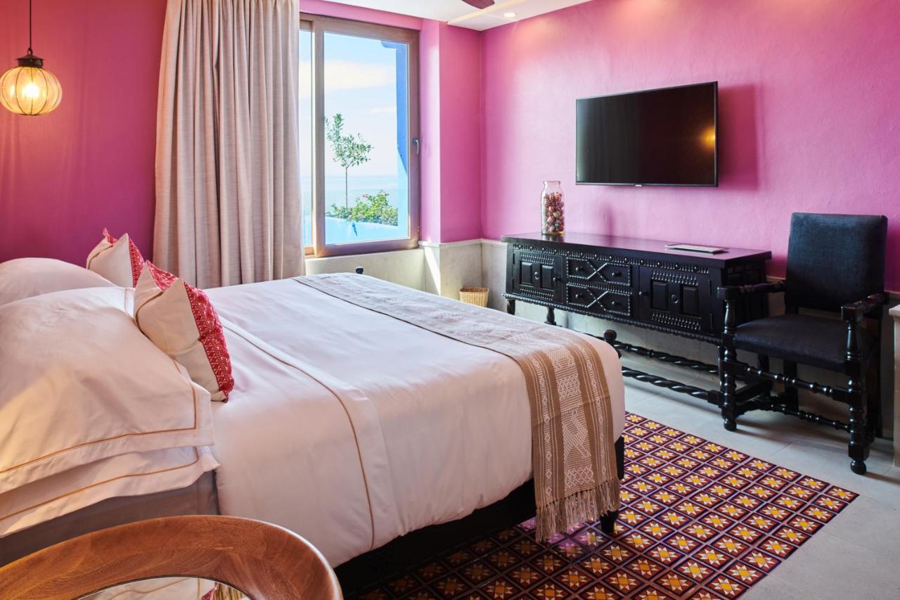 Hotel Luxury Patio Azul (Adults Only) Puerto Vallarta Exterior photo A bedroom at the hotel