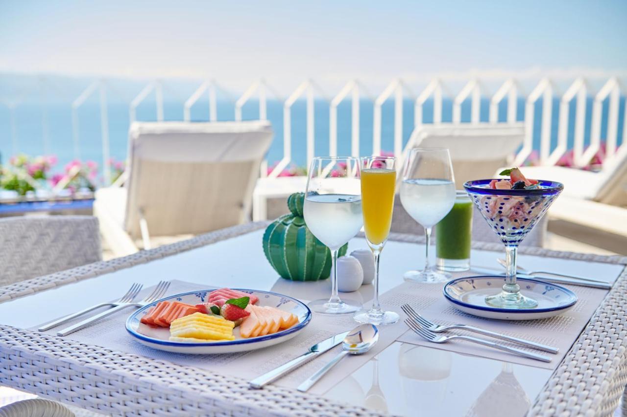 Hotel Luxury Patio Azul (Adults Only) Puerto Vallarta Exterior photo A table set for breakfast